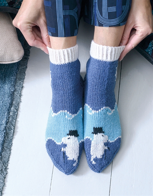 KNITTED MOOMIN SOCKS - 29 original designs with charts